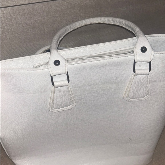 Guess Vintage Elegant White large Handbag / Tote Book Bag purse Faux Leather - Picture 7 of 14